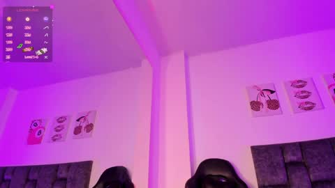 Isabella Moon9 online show from May 13, 11:18 am