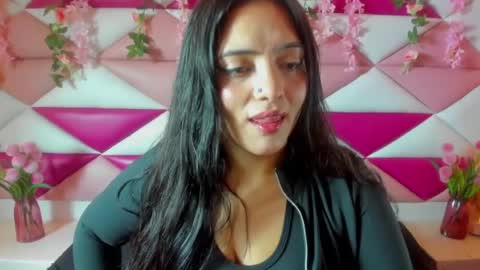 Isabella online show from July 2, 3:34 am