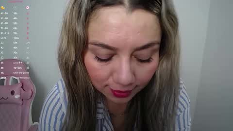 Snapshot of isabella_wish1 chatting on March 22, 6:06 am isabella_wish1 online show from March 22, 6:06 am