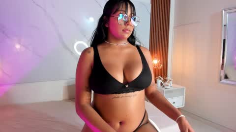 isabella zc online show from September 25, 8:23 pm