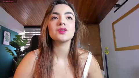 Isabella  Everyday From 0530 to 1430 Col Time online show from November 12, 12:16 pm