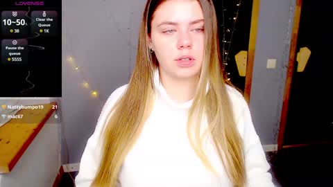 Snapshot of isabellabler chatting on January 15, 7:05 am isabellabler online show from January 15, 7:05 am