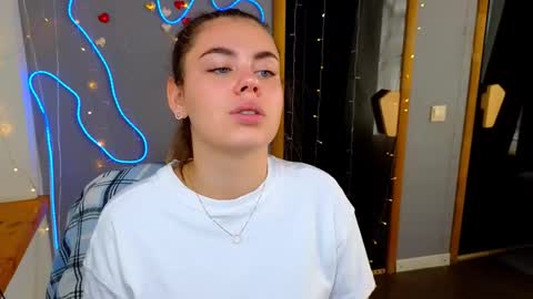 Snapshot of isabellabler chatting on September 21, 5:42 am isabellabler online show from September 21, 5:42 am