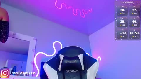 Snapshot of isabelladoll_19 chatting on January 25, 8:53 pm isabelladoll115 INSTAGRAM online show from January 25, 8:53 pm