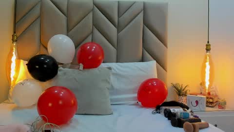 isabellafoox online show from May 10, 2:33 pm