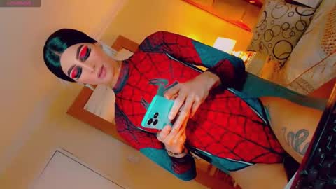 Snapshot of isabellagirs chatting on October 31, 9:10 am isabellagirs online show from October 31, 9:10 am