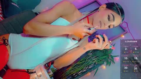 isabellagirs online show from March 23, 4:38 am