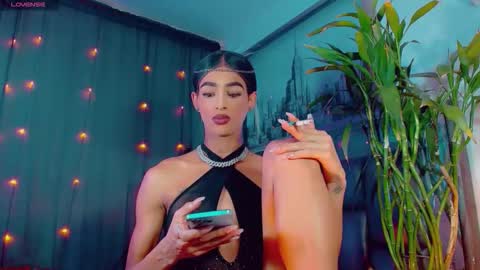 isabellagirs online show from May 7, 10:09 am