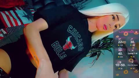 isabellagirs online show from May 15, 4:08 am