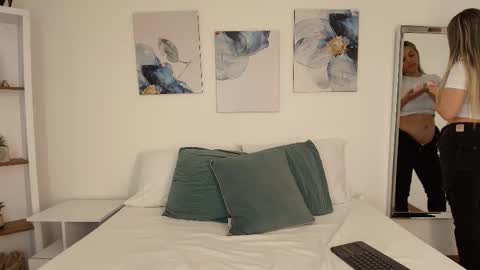 Isabella  online show from February 23, 1:41 pm