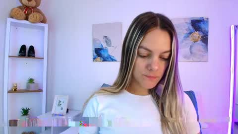 Isabella  online show from May 5, 2:47 pm