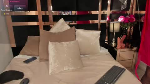 Isabella  online show from July 31, 4:56 am