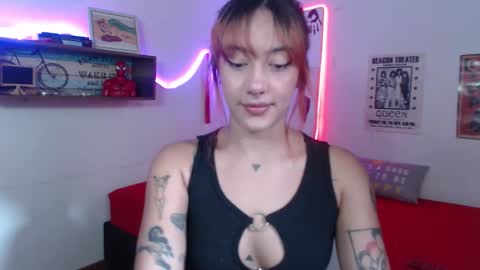 Snapshot of isabellakoff chatting on November 8, 12:16 pm Tati - online show from November 8, 12:16 pm