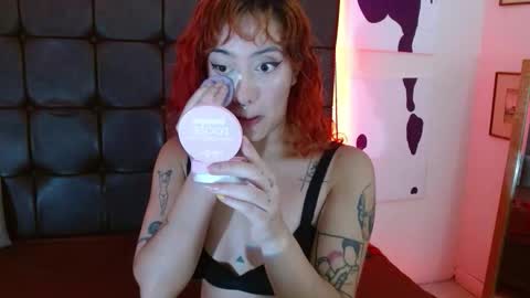 Snapshot of isabellakoff chatting on March 12, 12:11 pm Tati - online show from March 12, 12:11 pm