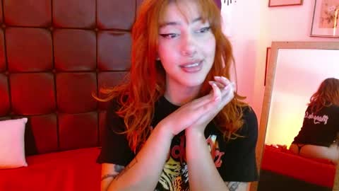 Snapshot of isabellakoff chatting on April 1, 1:41 pm Tati - online show from April 1, 1:41 pm