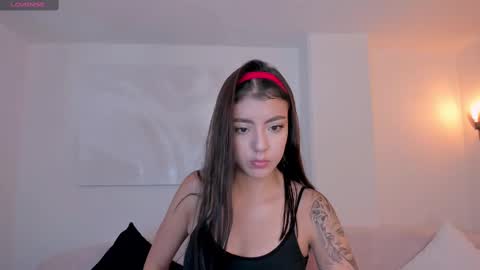 Snapshot of isabellakroft chatting on February 23, 5:07 pm Isabella Kroft online show from February 23, 5:07 pm