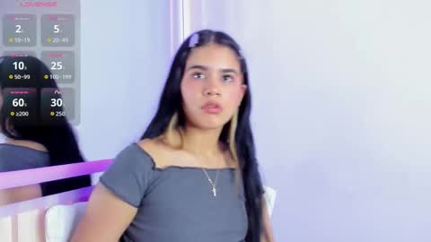 Isabella  online show from October 8, 11:46 pm