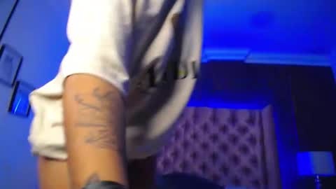 Snapshot of isabellamontier chatting on March 12, 10:39 pm Isabella Montier online show from March 12, 10:39 pm