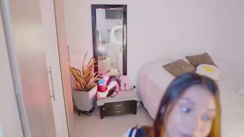 Snapshot of isabellamontier1 chatting on October 1, 4:51 am isabella online show from October 1, 4:51 am
