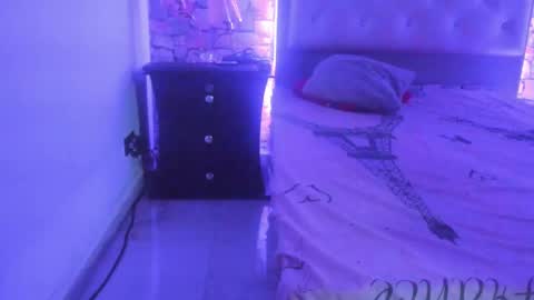 Snapshot of isabellamoons chatting on March 1, 5:52 am Isabella anal squirt latina colombian paisa online show from March 1, 5:52 am