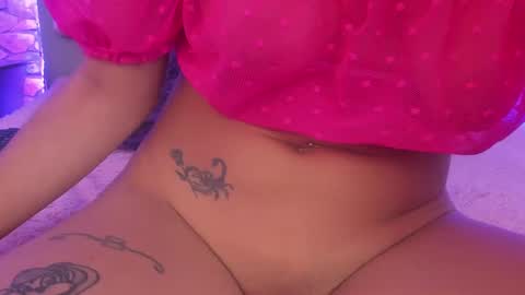 Snapshot of isabellamoons chatting on March 6, 1:58 am Isabella anal squirt latina colombian paisa online show from March 6, 1:58 am