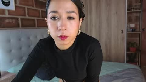 Isabela Paz online show from April 21, 12:22 pm