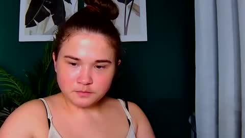 Snapshot of isabellcharm chatting on October 12, 3:00 pm Isabell online show from October 12, 3:00 pm