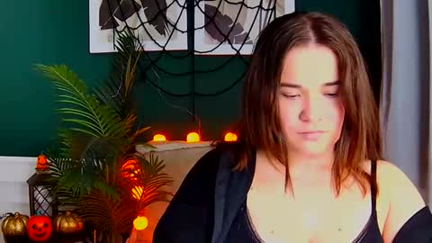 Snapshot of isabellcharm chatting on October 22, 8:36 am Isabell online show from October 22, 8:36 am