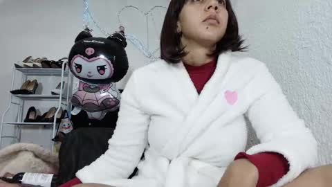 isabelle_sara online show from March 17, 9:34 am