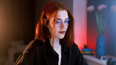 Snapshot of isabelle_stern chatting on January 3, 3:33 pm Madame Isabelle online show from January 3, 3:33 pm
