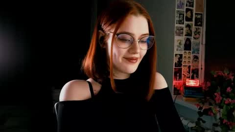 Snapshot of isabelle_stern chatting on February 22, 6:52 pm Madame Isabelle online show from February 22, 6:52 pm