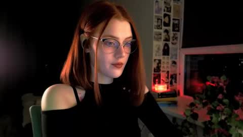 Snapshot of isabelle_stern chatting on March 9, 4:11 pm Madame Isabelle online show from March 9, 4:11 pm