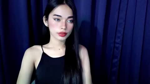 Isabelle online show from November 14, 2:27 pm