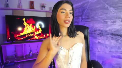 Isa online show from December 17, 2:44 pm
