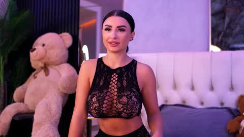 IsabelleHunt online show from September 16, 3:51 am