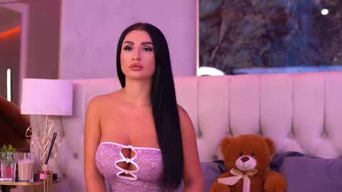 IsabelleHunt online show from September 17, 4:47 am