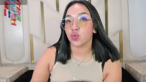 isabellrodriguez18 online show from July 1, 3:52 am