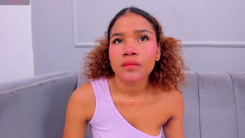 Isabellsmmith online show from January 7, 3:57 am