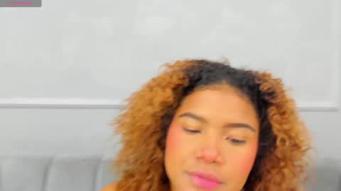 Isabellsmmith online show from February 2, 3:32 am