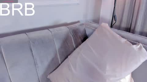 Isabellsmmith online show from February 19, 7:28 am