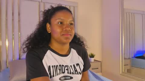 Isabellsmmith online show from October 15, 1:11 pm