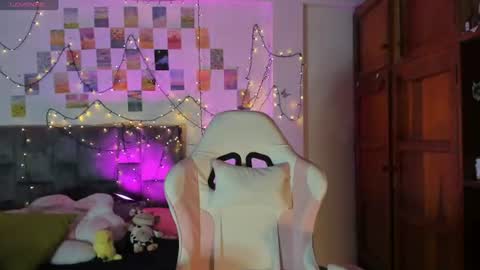 Snapshot of isangel_ chatting on June 19, 3:22 am Isabela online show from June 19, 3:22 am