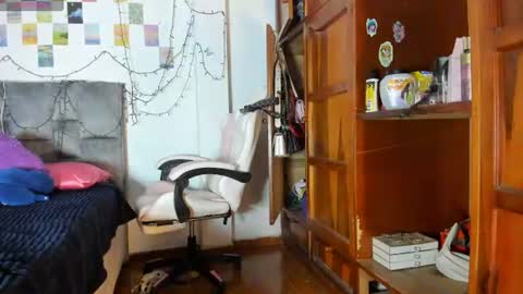 Snapshot of isangel_ chatting on July 7, 4:04 am Isabela online show from July 7, 4:04 am