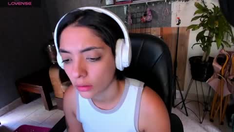 isabel  online show from May 15, 7:21 pm