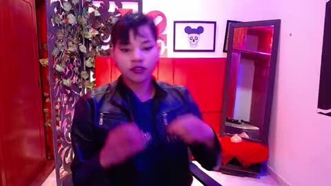 Snapshot of ise_lunny chatting on January 7, 1:30 am isabela online show from January 7, 1:30 am