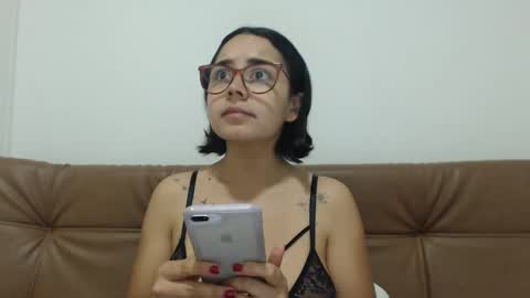 Emma online show from September 29, 1:55 am