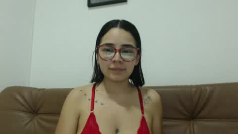 Emma online show from October 17, 3:20 am