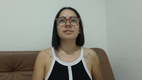 Emma online show from October 19, 1:39 am