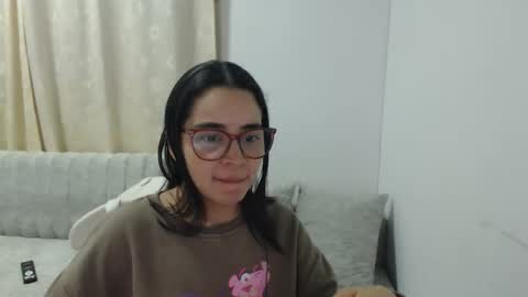 Emma online show from March 22, 1:53 am