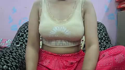 ishika_singh_ online show from June 16, 1:52 am